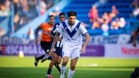 Diego Valdés se llena de elogios en Vélez Sarsfield y hace tambalear la opción de llegar a Colo Colo