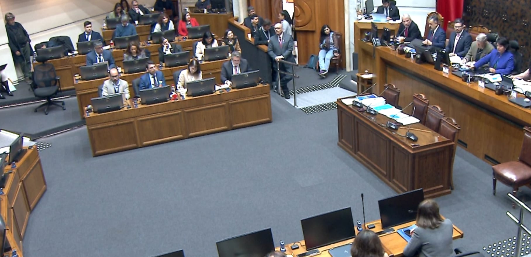 “Implica debilitar al sistema” y “golpea fuertemente a las universidades”: comienza la discusión de Presupuesto del Ministerio de Educación