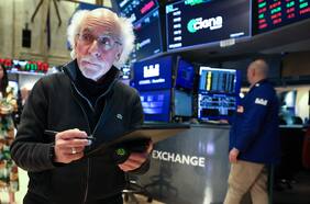 Wall Street cierra con resultados mixtos y el cobre cae levemente