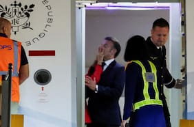 Nuevo libro asegura que cachetada de Brigitte a Emmanuel Macron habría sido una escena de celos por una actriz iraní