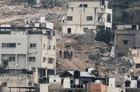 La “gazaficación” de Cisjordania: incursión israelí ya deja unos 40.000 palestinos desplazados