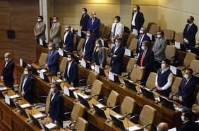 Retiro de fondos de pensiones: 13 diputados de Chile Vamos votaron a favor de legislar el proyecto y 30 se abstuvieron