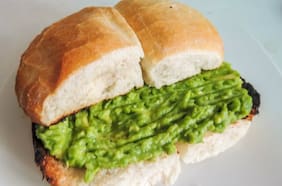 Marraqueta con palta: ¿lleva sal o limón? Los secretos del desayuno chileno que se hizo viral