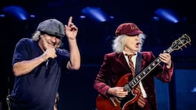 Campanas, cañones y un largo solo de guitarra: los cinco momentos que marcarán el show de AC/DC en Chile
