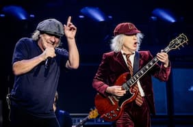 Campanas, cañones y un largo solo de guitarra: los cinco momentos que marcarán el show de AC/DC en Chile