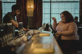 Creador de Bebé Reno arremete contra la demanda de la verdadera Martha: asegura que sí lo acosó