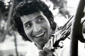 El derecho de vivir en paz: Víctor Jara, Los Blops y el toque de queda