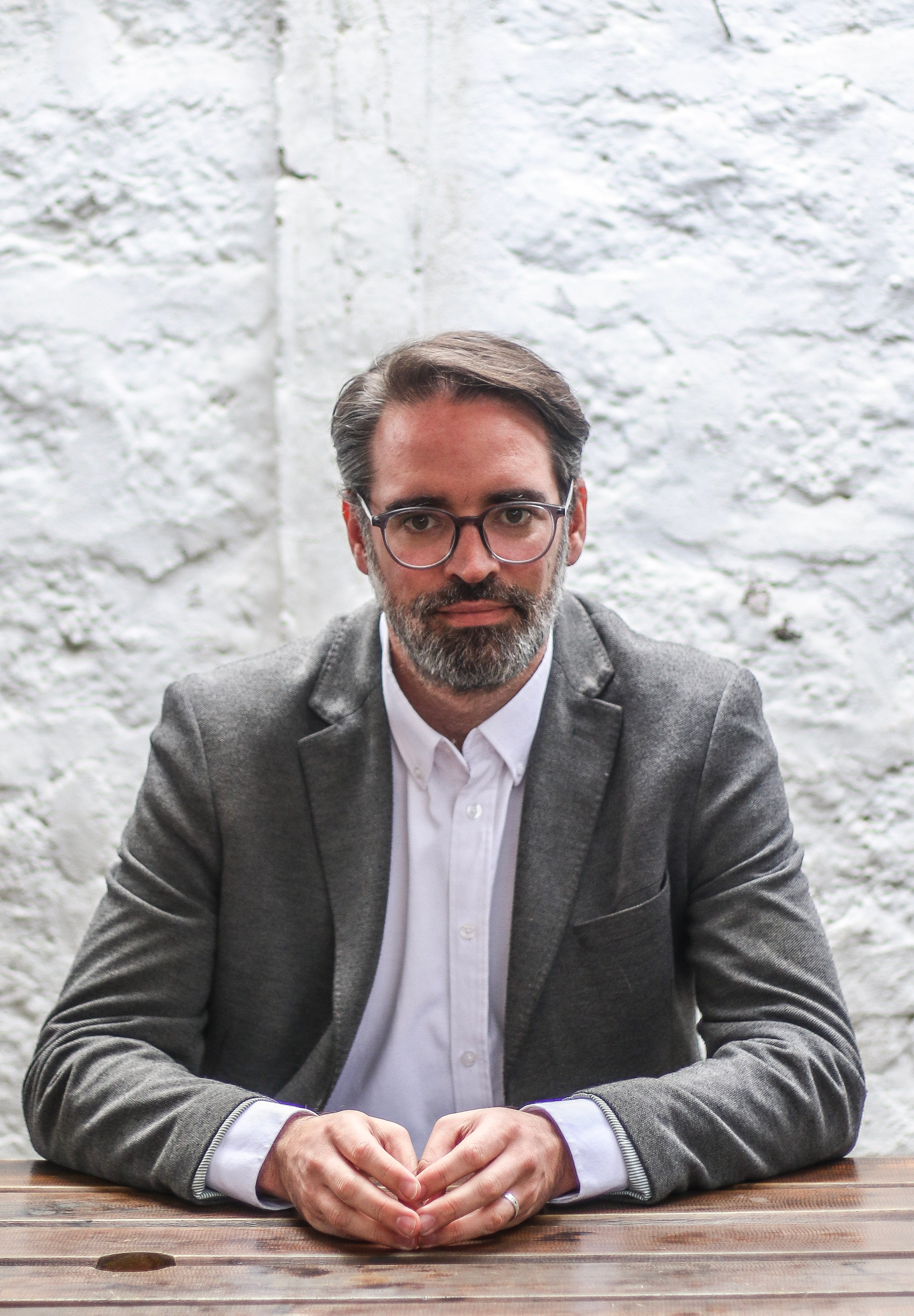 Carlos Figueroa (FA), exasesor de Boric: “El avance de la derecha en la región tiene más que ver con la alternancia del poder que con una ideología”