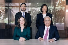 El nuevo estudio de Ricardo Escobar y Loreto Silva: “Los conflictos con las autoridades son cada vez más frecuentes”