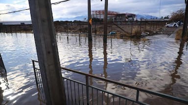 No solo daños materiales: los riesgos para la salud que dejan los anegamientos y el temporal en Chile (y cómo evitarlos)