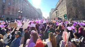 BTS ARMY: la lucha por el Estadio Nacional de las verdaderas guerreras K-pop