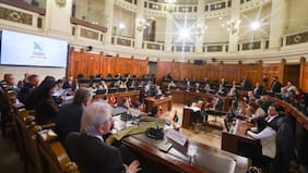 Parlamento Andino sesiona en Chile: miembros se reúnen con Presidente Kast y condecoran a Frei Ruiz-Tagle