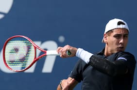 Alejandro Tabilo cae en su estreno en el Masters de Shanghái tras sufrir la remontada de Pablo Carreño
