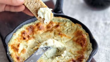 Dip de alcachofas con grana padano