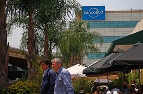 Los números a un año del acuerdo Cencosud-Cornershop: 300 tiendas, 30.000 shoppers y ticket promedio un 20% superior