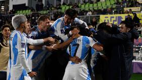 Mundialista argentino Sub 20 carga contra Chile tras las pifias del público: “Están disfrutando, ya quedaron afuera del otro”