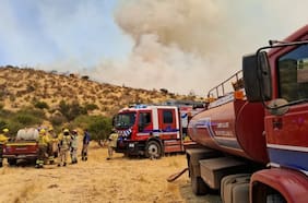 Al menos 1.500 hectáreas afectadas: Senapred mantiene alerta amarilla en Tiltil por incendio forestal