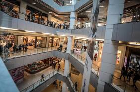 Inventarios del comercio caen a su menor nivel en dos años arrastrados por el sector minorista