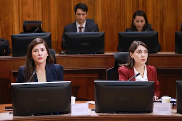 Ministra Marín evita explicar remoción de directora de Sernameg y genera llamado de atención de la presidenta del Senado