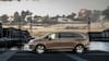 Mercedes-Benz VLE se luce con la van eléctrica que parece limusina