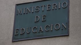 Tras controversias: Gobierno designa a exrectora de la UMCE, Elisa Ayala, como nueva directora suplente del SLEP Atacama