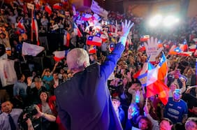 Republicanos reciben anticipo de $529 millones y suben al podio de partidos con más aporte fiscal para campaña