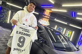 Damián Pizarro, el goleador de Colo Colo personaliza su auto deportivo