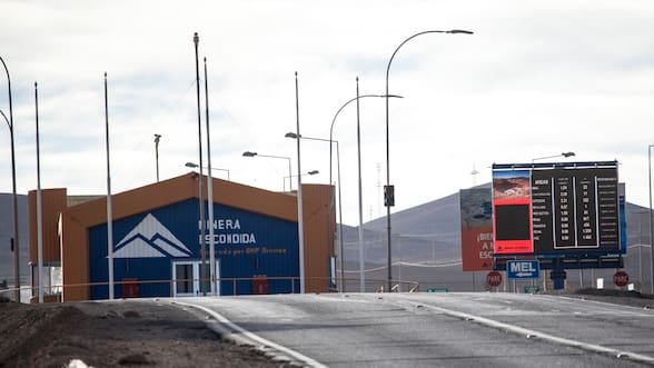 Sindicato de supervisores de Escondida rechaza oferta de la empresa y votan huelga