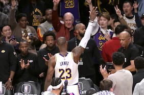 LeBron James consigue histórica marca en la NBA