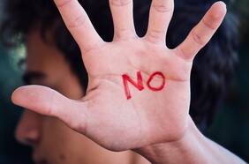 Cómo aprender a decir que no y no darle el gusto a todos según un psiquiatra de Clínica Mayo