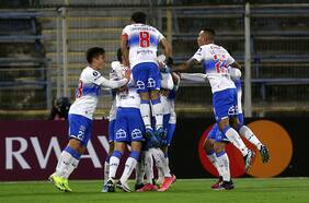 La Católica rompe el maleficio y se mete en octavos de final de la Copa Libertadores