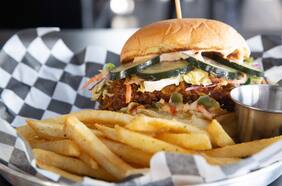 Chachan: el nuevo y adictivo burger bar con sanguchitos coreanos