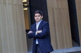 Hermann González deja la vicepresidencia del CFA y Consejo sale a defender su autonomía