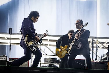 Los Bunkers a todo volumen con un rotundo show eléctrico hacen historia en Lollapalooza