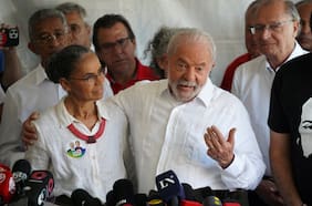 El nuevo presidente de Brasil comienza a reconstruir el país