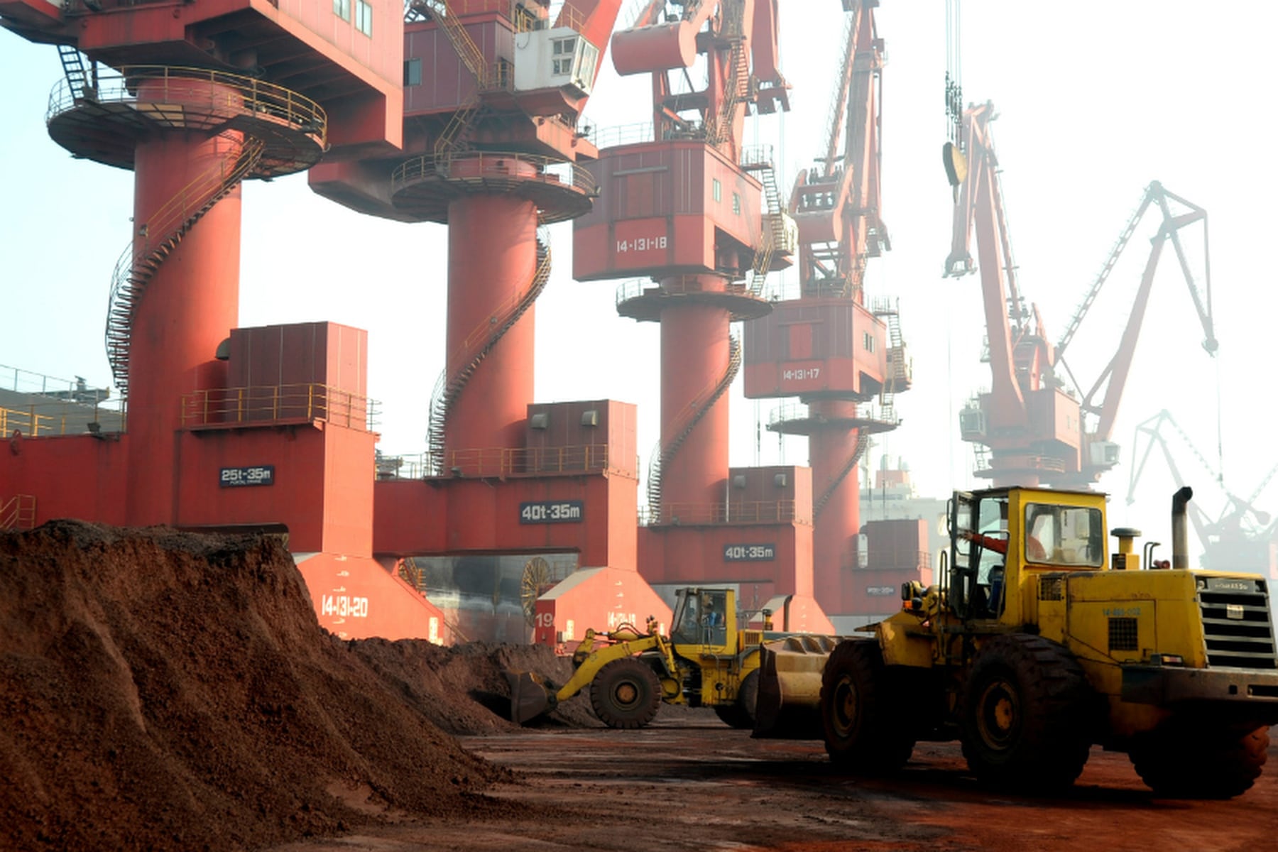 Brasil e India sellan acuerdo sobre minerales críticos para reducir dependencia de China