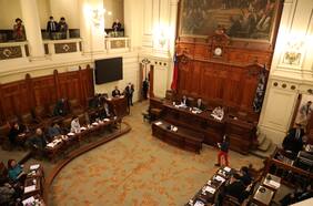 Cambio de salones para sesionar y acusaciones de amenazas: el gallito de las mesas por una nueva Constitución