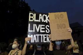 Policía que disparó a afroamericano Jacob Blake en Kenosha no enfrentará cargos