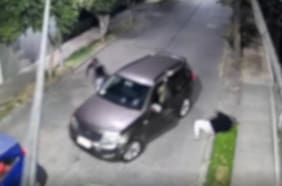 Detienen a cuarto sujeto por robo a anticuario que fue baleado con una Uzi en Providencia por resistirse a “portonazo”