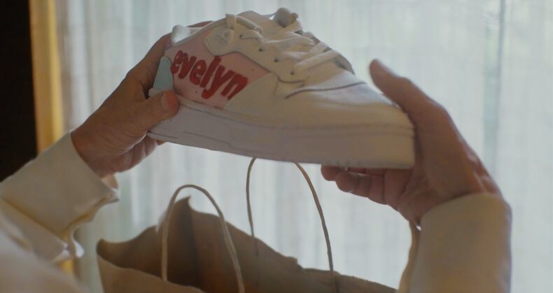 Zapatilla Evelyn Matthei