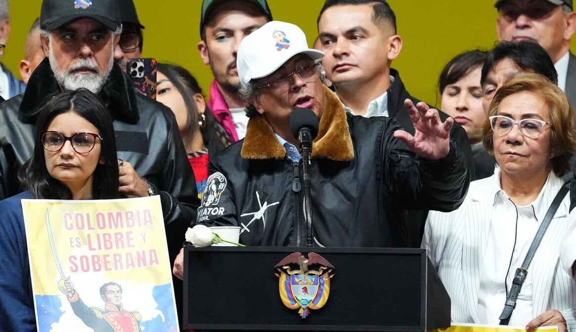 Petro pide a Trump "no intervenir" en campaña electoral de las presidenciales de Colombia
