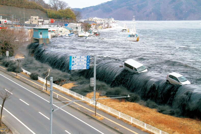 What was the devastating tsunami that crossed the Pacific Ocean after the Great Japan Earthquake?