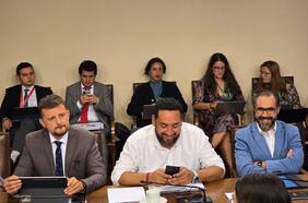 Entre otras, buscan ampliar copago del FES: el detalle de las primeras 120 indicaciones al proyecto que supera el CAE