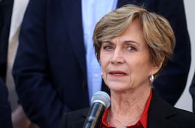 Matthei ofrece disculpas tras sus declaraciones en que justificaba el golpe de Estado diciendo que “era necesario”