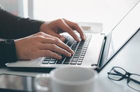 Trabajadores informales dependientes en el sector privado suben y suman más de 850 mil