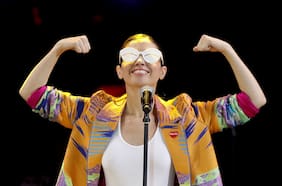 Álvaro Bisama: “Javiera Mena existe entre el presente y el futuro del pop”