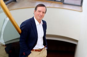 Arturo Fermandois, constitucionalista: “El primer borrador de la Comisión Experta es intensamente social; no es continuista en absoluto”