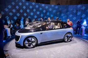 Rimac se adelanta a Tesla y presenta Verne, su primer Robotaxi autónomo