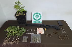 Decretan prisión preventiva para imputado por posesión de armas, drogas y dinero falsificado en Valparaíso