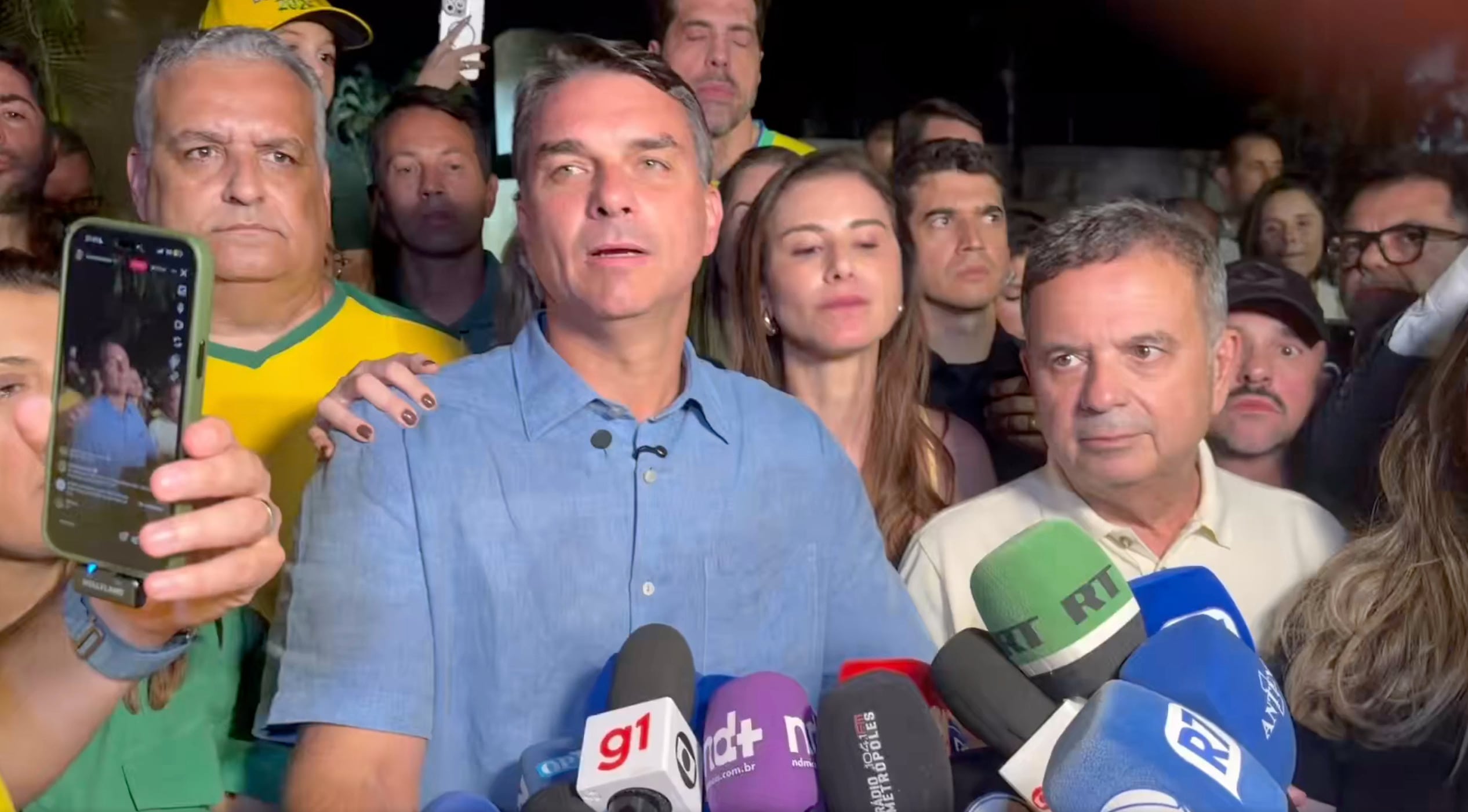 Flávio Bolsonaro afirma estar confiado de ganar el balotaje: “Lo que constato es que Brasil quiere un cambio”